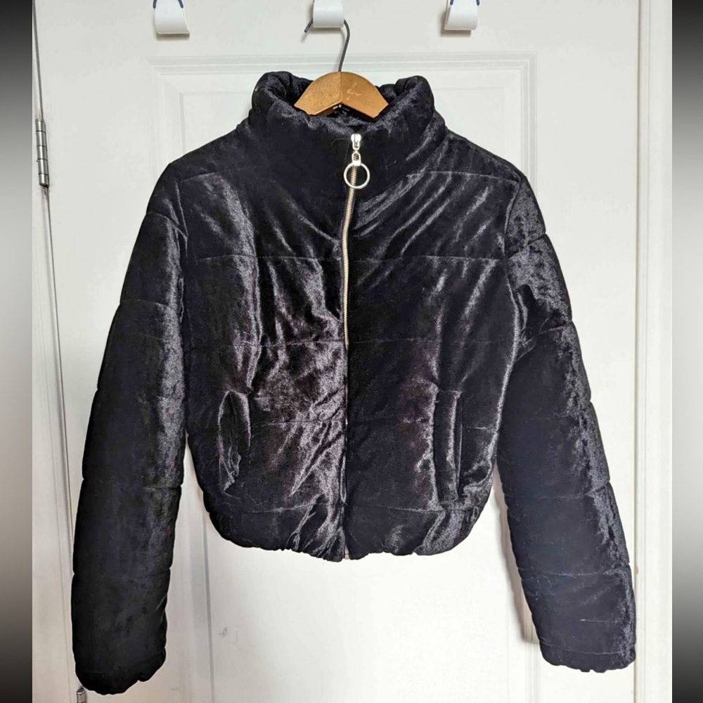 Women’s Velvet / Velour Cropped Puffer Jacket